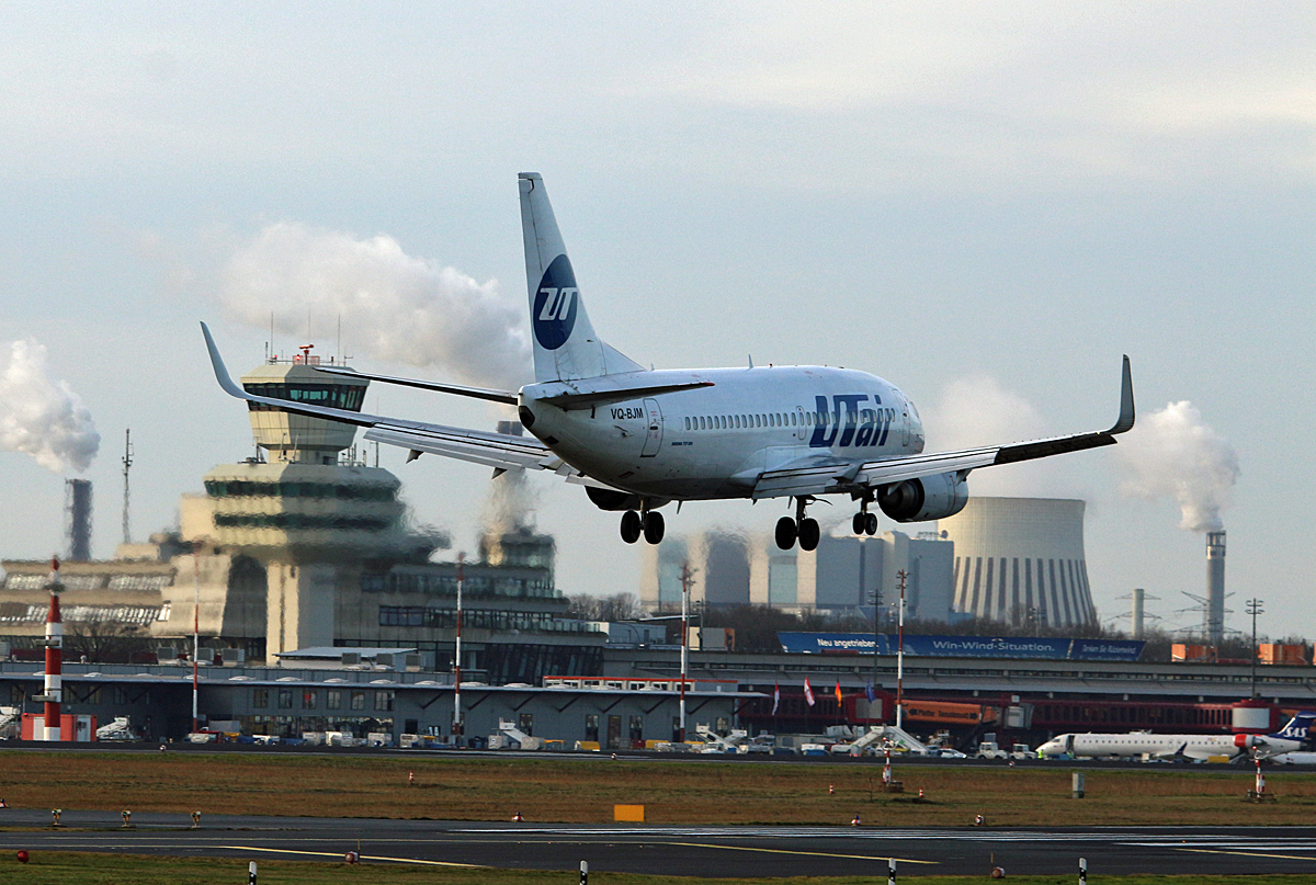 UTair, Boeing B 737-524, VQ-BJM, TXL, 06.01.2018