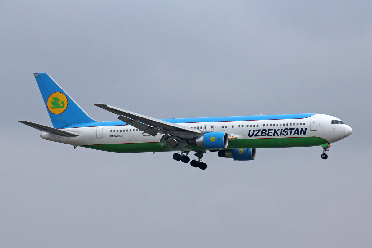 Uzbekistan Airlines, UK67004, Boeing 767-33PER, msn: 40536/1021, 24.Januar 2019, ZRH Zürich, Switzerland.