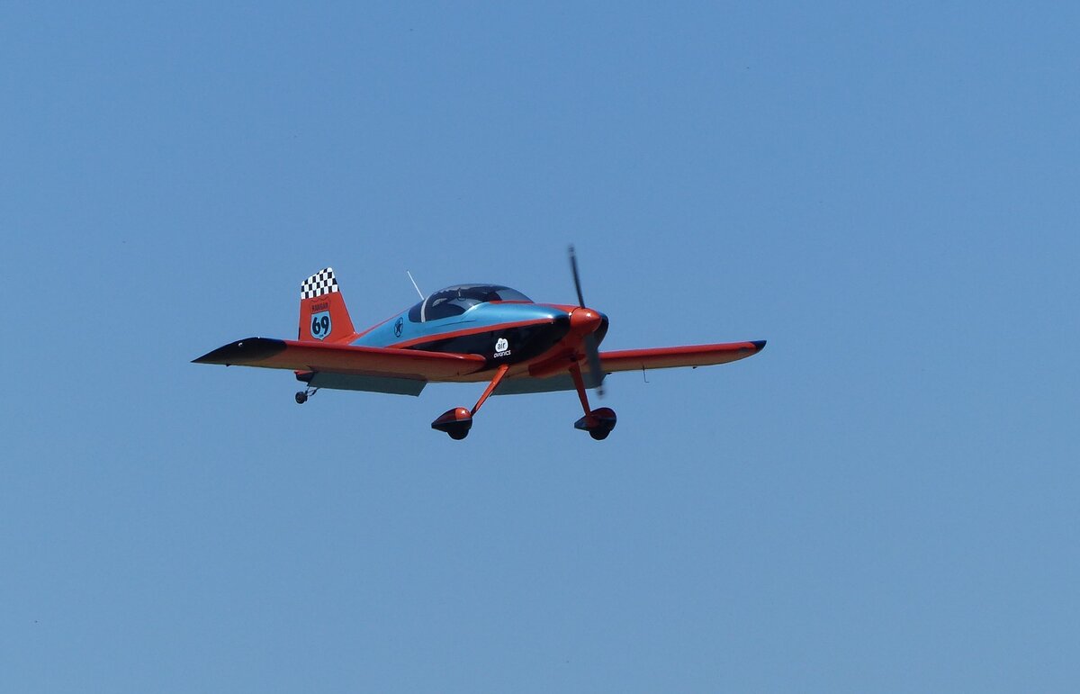 Vans Aircraft, RV-6, N6336E, Flugplatz Gera (EDAJ), 1.5.2026