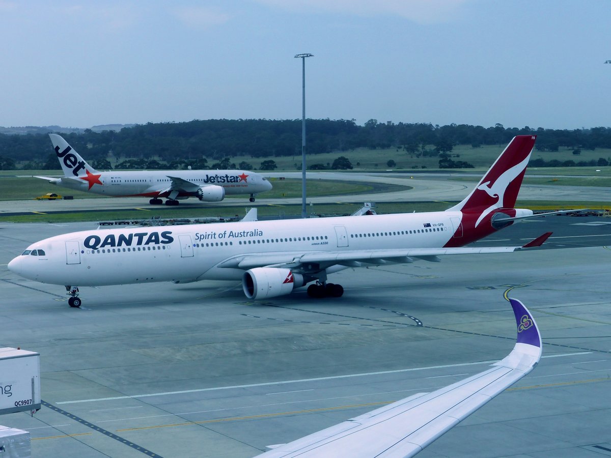 VH-QPB, Airbus A 330-303, Qantas, Melbourne Airport (MEL), 20.1.2018