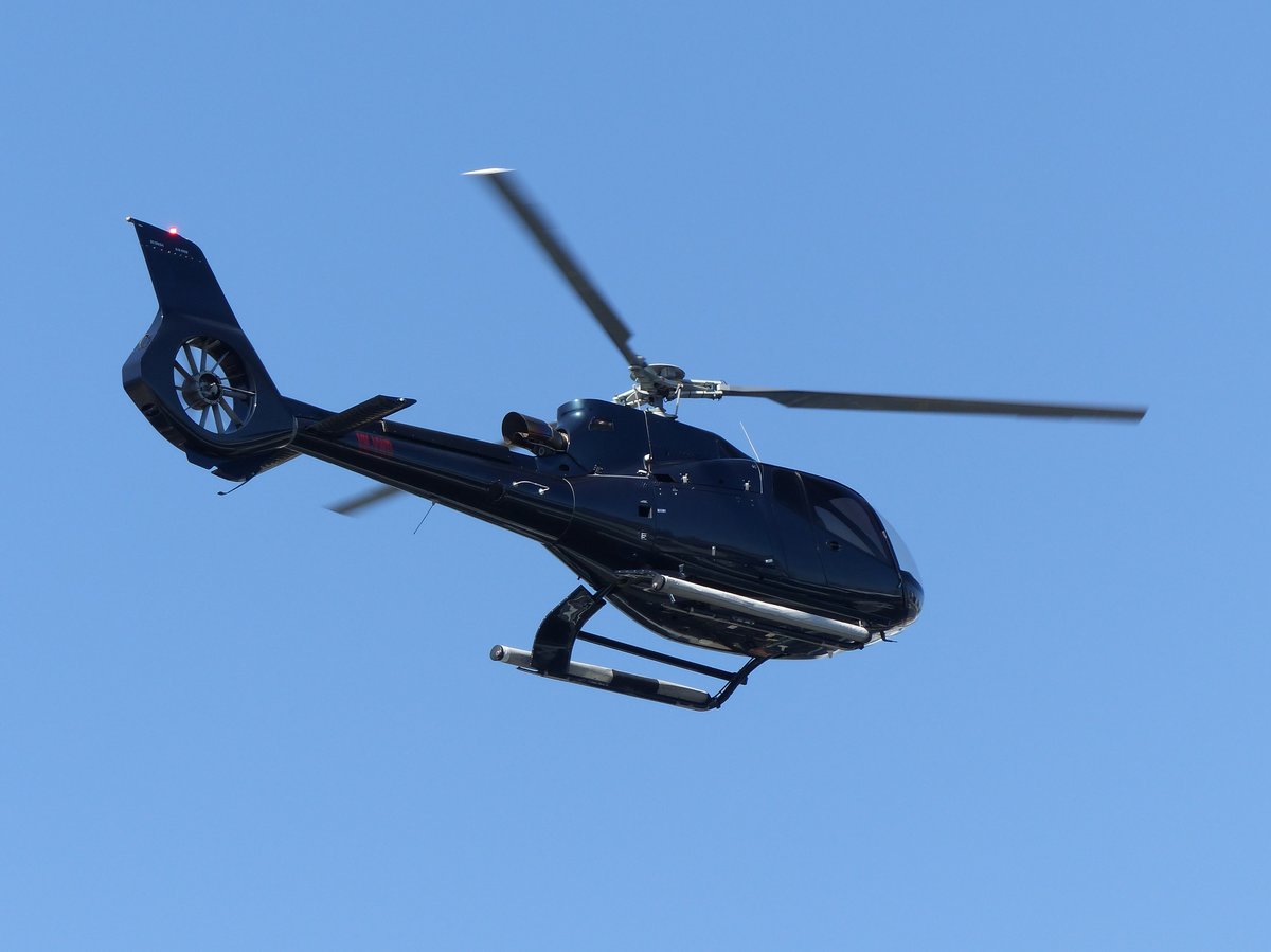 VH-VWD, Eurocopter EC 130B4, über dem Yarra River in Melbourne am 19.1.2018