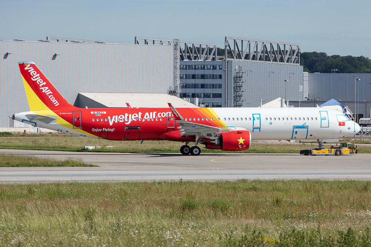VietJet AIr, D-AVYJ (later Reg.: VN-A626), Airbus, A321-271N, 14.06.2019, XFW, Hamburg-Finkenwerder, Germany


