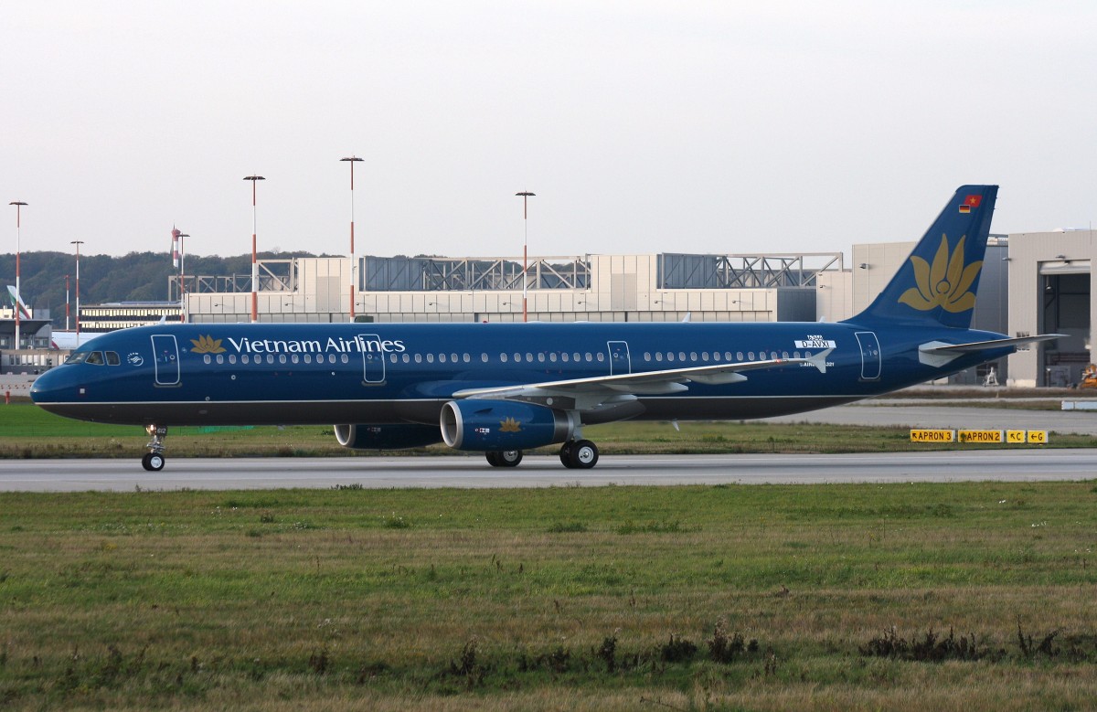 Vietnam Airlines, D-AVXI, Reg.VN-A612, (c/n 6344),Airbus A 321-231 (SL), 27.10.2014, XFW-EDHI, Hamburg-Finkenwerder, Germany 