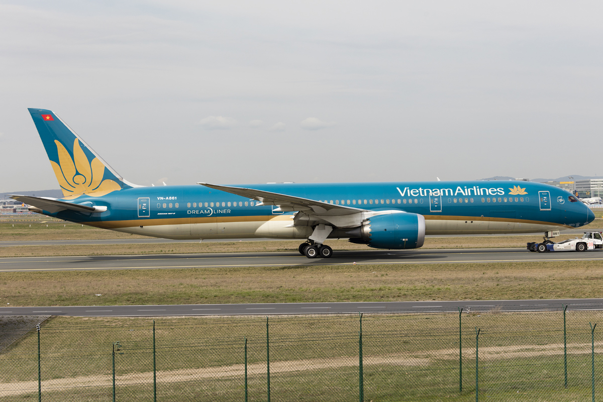 Vietnam Airlines, VN-A861, Boeing, B787-9, 01.04.2017, FRA, Frankfurt, Germany 



