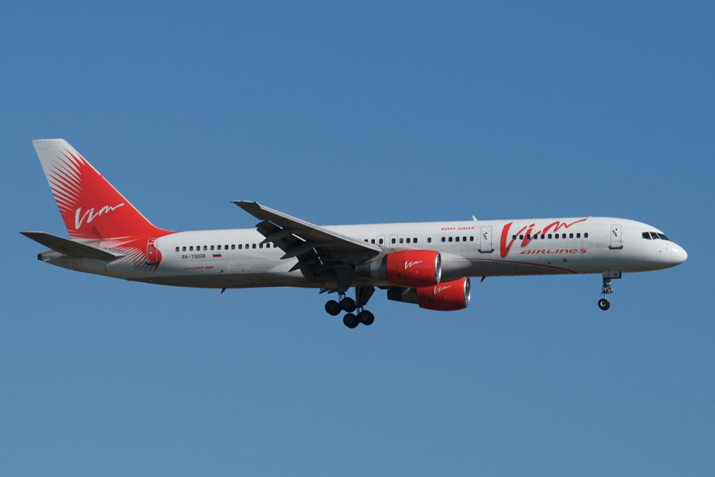 Vim Airlines, B757-230, RA-73008, BCN, 08.06.2013