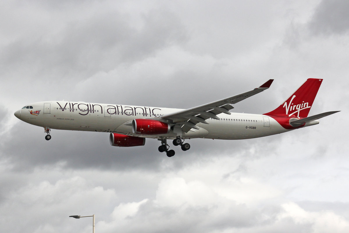 Virgin Atlantic Airways, G-VGBR, Airbus A330-343X, msn: 1329, 01.Juli 2016, LHR London Heathrow, United Kingdom.