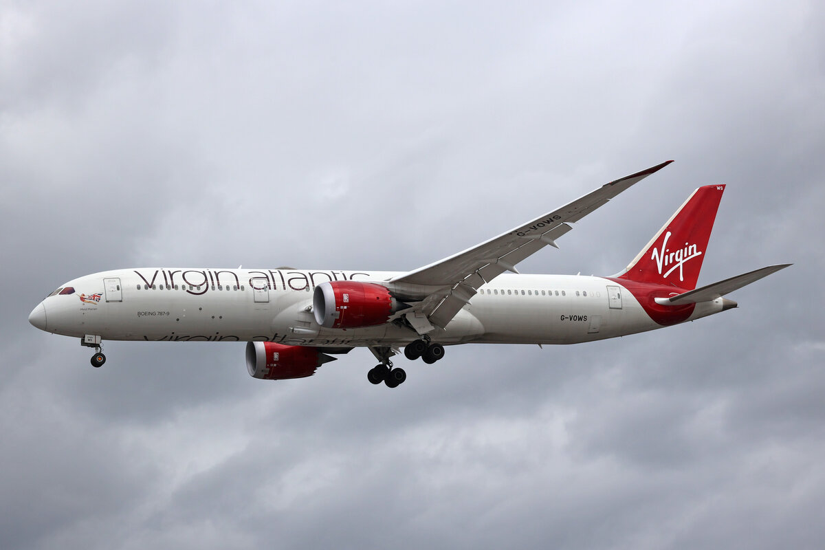 Virgin Atlantic Airways, G-VOWS, Boeing B787-9, msn: 37974/373,  Maid Marian , 03.Juli 2023, LHR London Heathrow, United Kingdom.