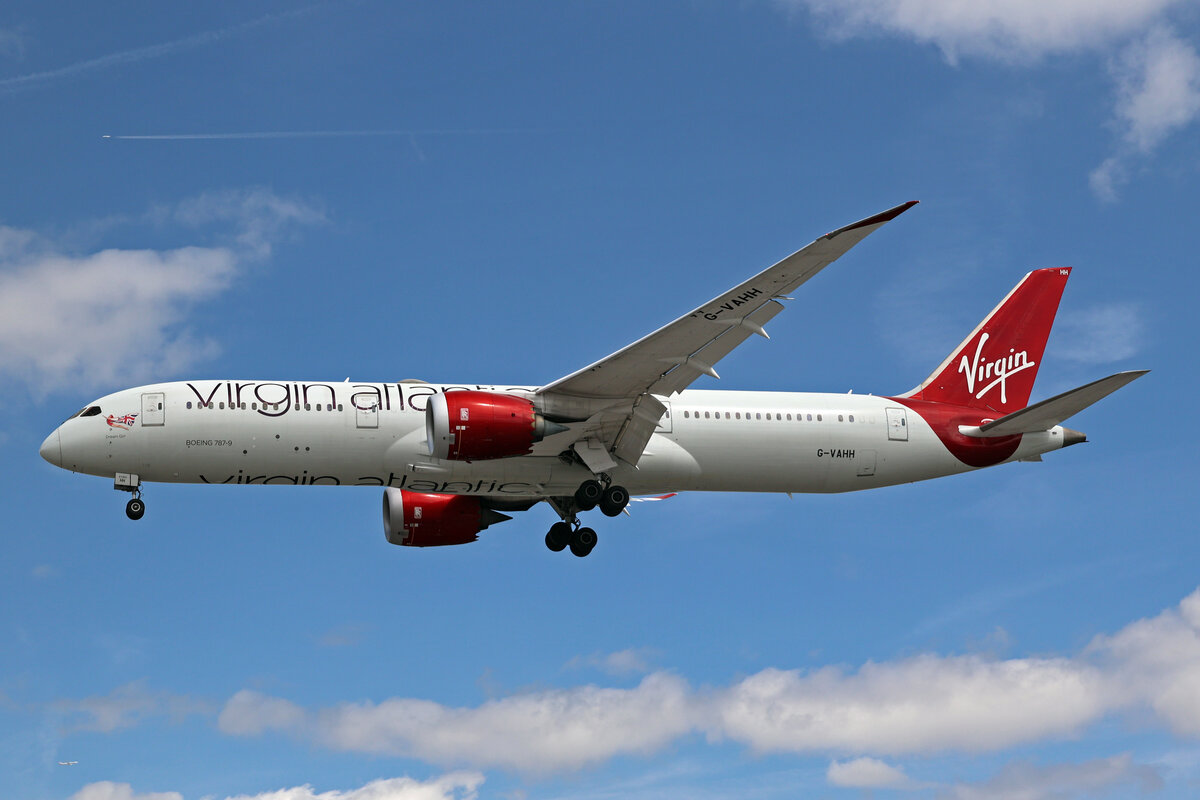 Virgin Atlantic, G-VAHH, Boeing B787-9, msn: 37967/246,  Dream Girl , 06.Juli 2023, LHR London Heathrow, United Kingdom.