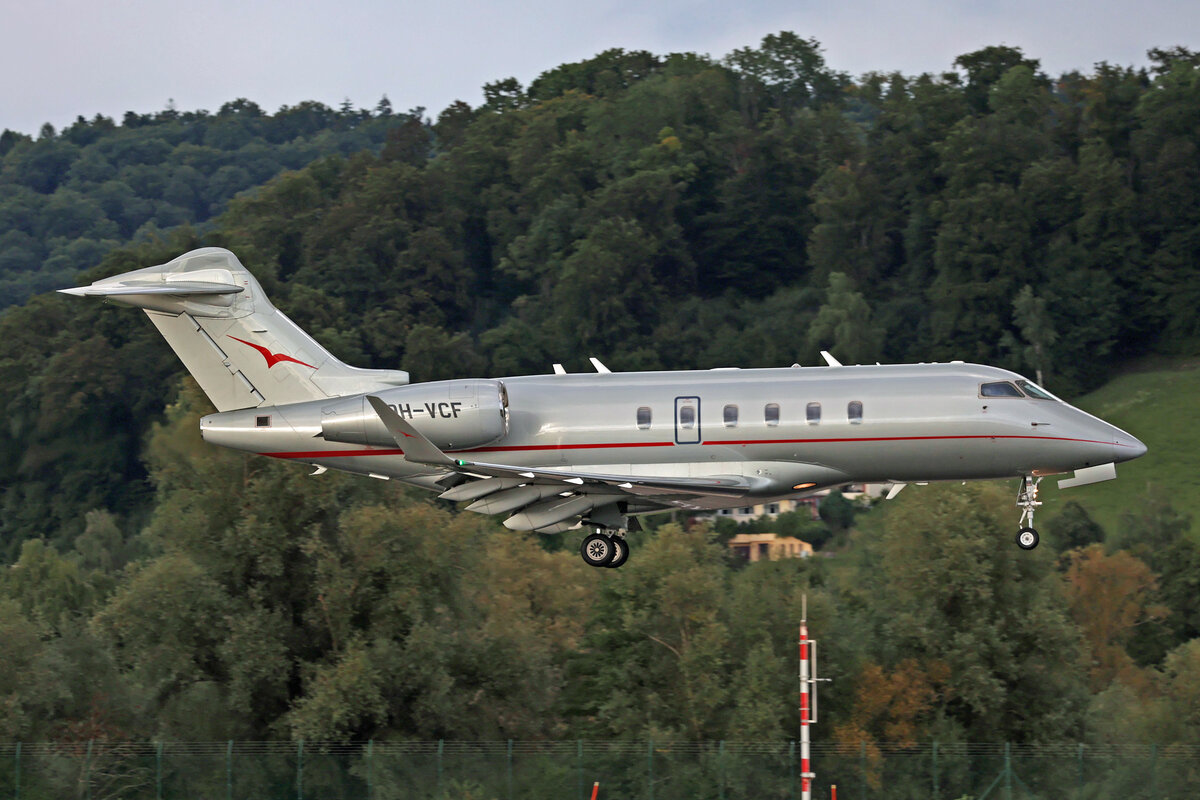 VistaJet Malta, 9H-VCF, Bombardier Challenger 350, msn: 20541, 05.September 2025, ZRH Zürich, Switzerland.
