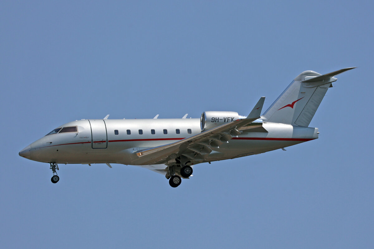 VistaJet Malta, 9H-VFK, Bombardier Challenger 604, msn: 5443, 10.Juli 2026, MXP Milano Malpensa, Italy.