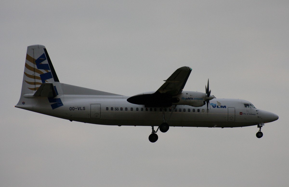 VLM Airlines, OO-VLS,(c/n 20109),Fokker F 50, 22.05.2015, HAM-EDDH, Hamburg, Germany 