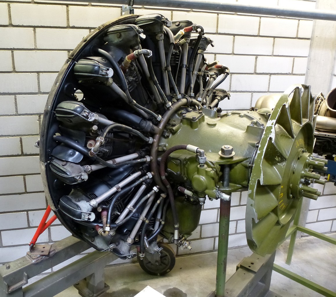 VMKB M-14V-26, sowjetischer 9-Zyl.Sternmotor, luftgekhlt, Leistung von 200-330PS, WTS Koblenz, Sept.2014