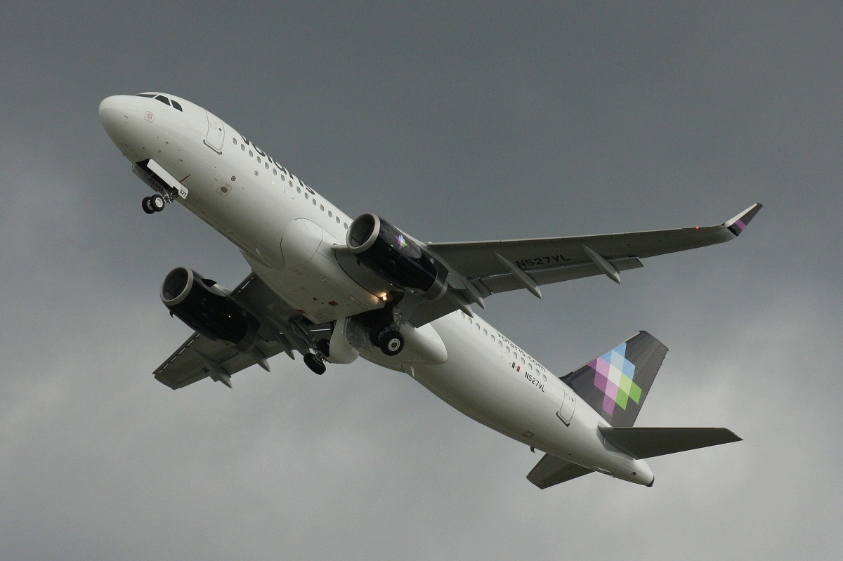 Volaris,N527VL,(c/n 6705),Airbus A320-233(SL),28.07.2015,XFW-EDHI,Hamburg-Finkenwerder,Germany(bei Auslieferung)