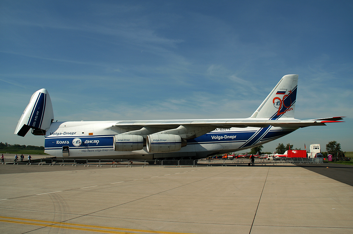 Europa VolgaDnepr Fotos (3) Flugzeugbild.de