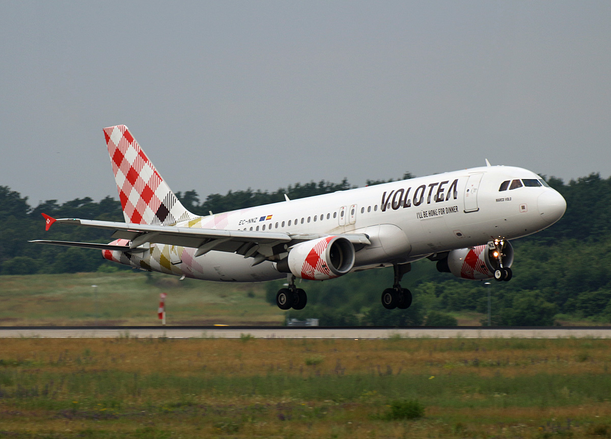 Volotea, Airbus A 320-214, EC-NNZ, BER, 21.06.2024