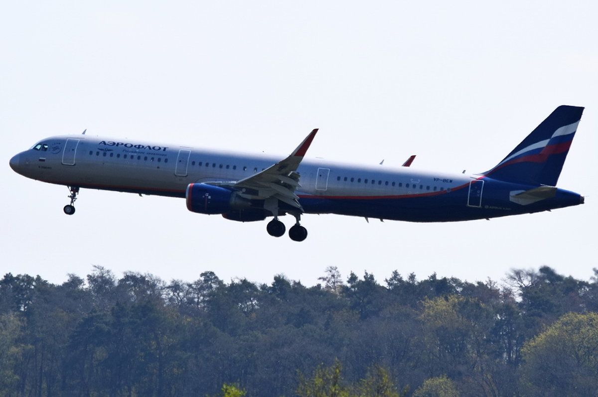 VP-BEW Aeroflot - Russian Airlines Airbus A321-211(WL) , beim Anflug  Berlin-Brandenburg  Willy Brandt  , BER , 28.04.2021