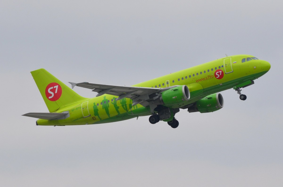 VP-BTV S7 - Siberia Airlines Airbus A319-114   in München gestartet  10.09.2015