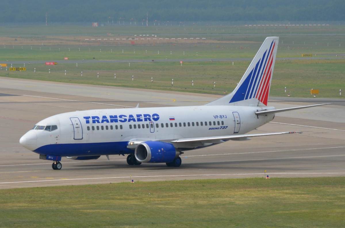 VP-BYJ Transaero Airlines Boeing 737-524   in Tegel am 30.07.2014 gelandet