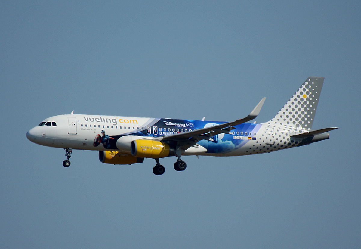 Vueling, Airbus A 320-232, EC-MYC, BER, 31.07.2022
