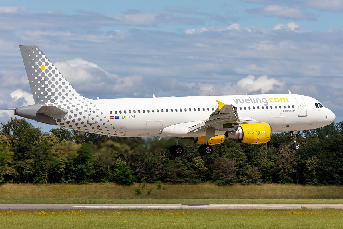 Vueling Airlines, EC-KRH, Airbus, A320-214, 07.07.2021, BSL, Basel, Switzerland
