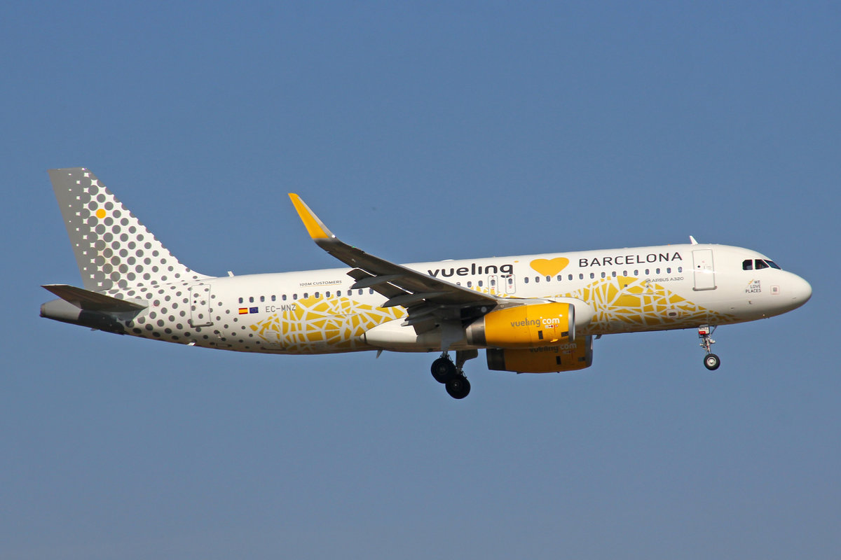 Vueling Airlines, EC-MNZ, Airbus A320-232, msn: 7351, 24.März 2018, ZRH Zürich, Switzerland. Barcelona Bemalung.
