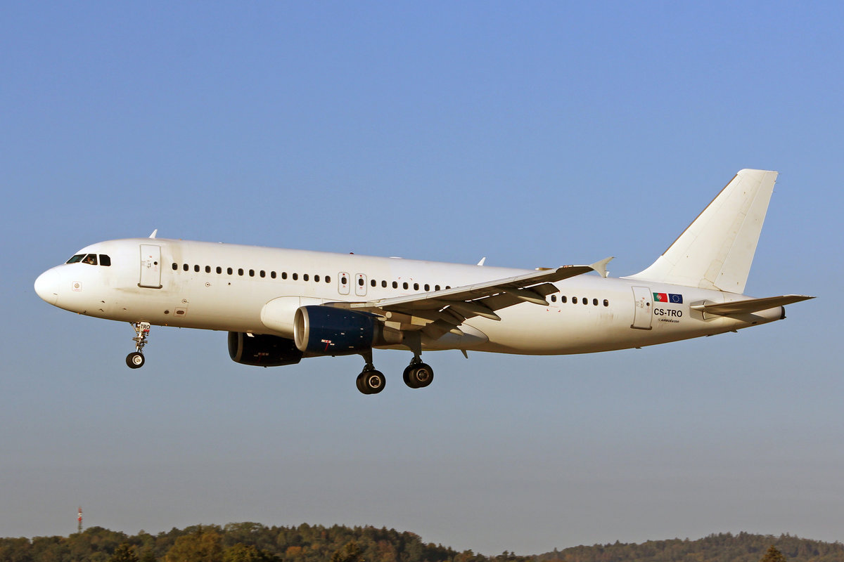 Vueling Airlines (Oprated by White), CS-TRO, Airbus A320-214, msn: 548, 26.September 2018, ZRH Zürich, Switzerland.