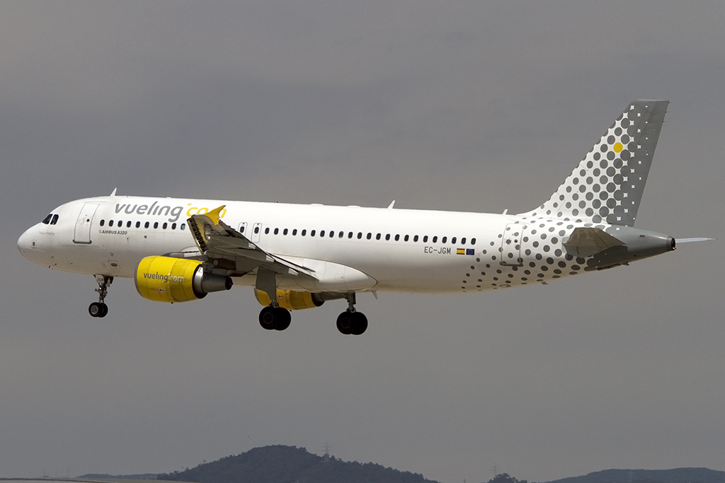 Vueling, EC-JGM, Airbus, A320-214, 27.05.2014, BCN, Barcelona, Spain 


