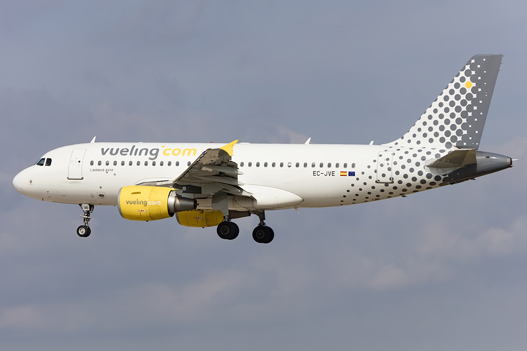 Vueling, EC-JVE, Airbus, A319-111, 26.09.2015, BCN, Barcelona, Spain 





