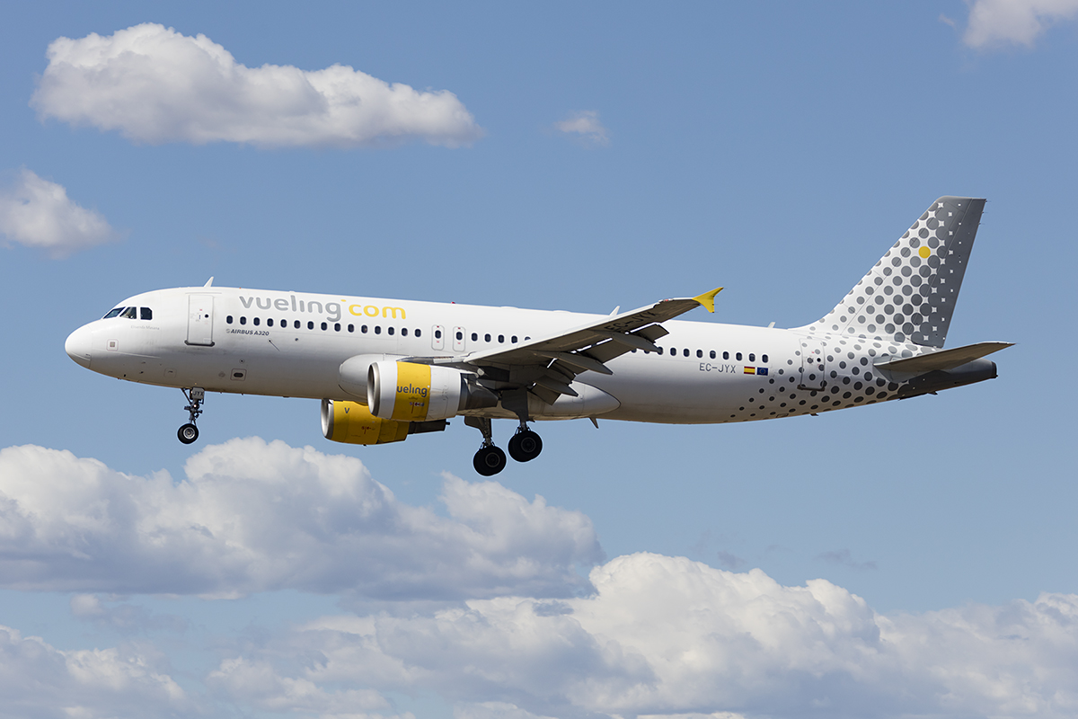 Vueling, EC-JYX, Airbus, A320-214, 10.09.2017, BCN, Barcelona, Spain 


