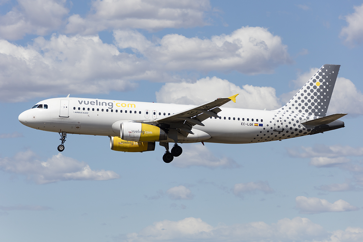 Vueling, EC-LQK, Airbus, A320-232, 10.09.2017, BCN, Barcelona, Spain 



