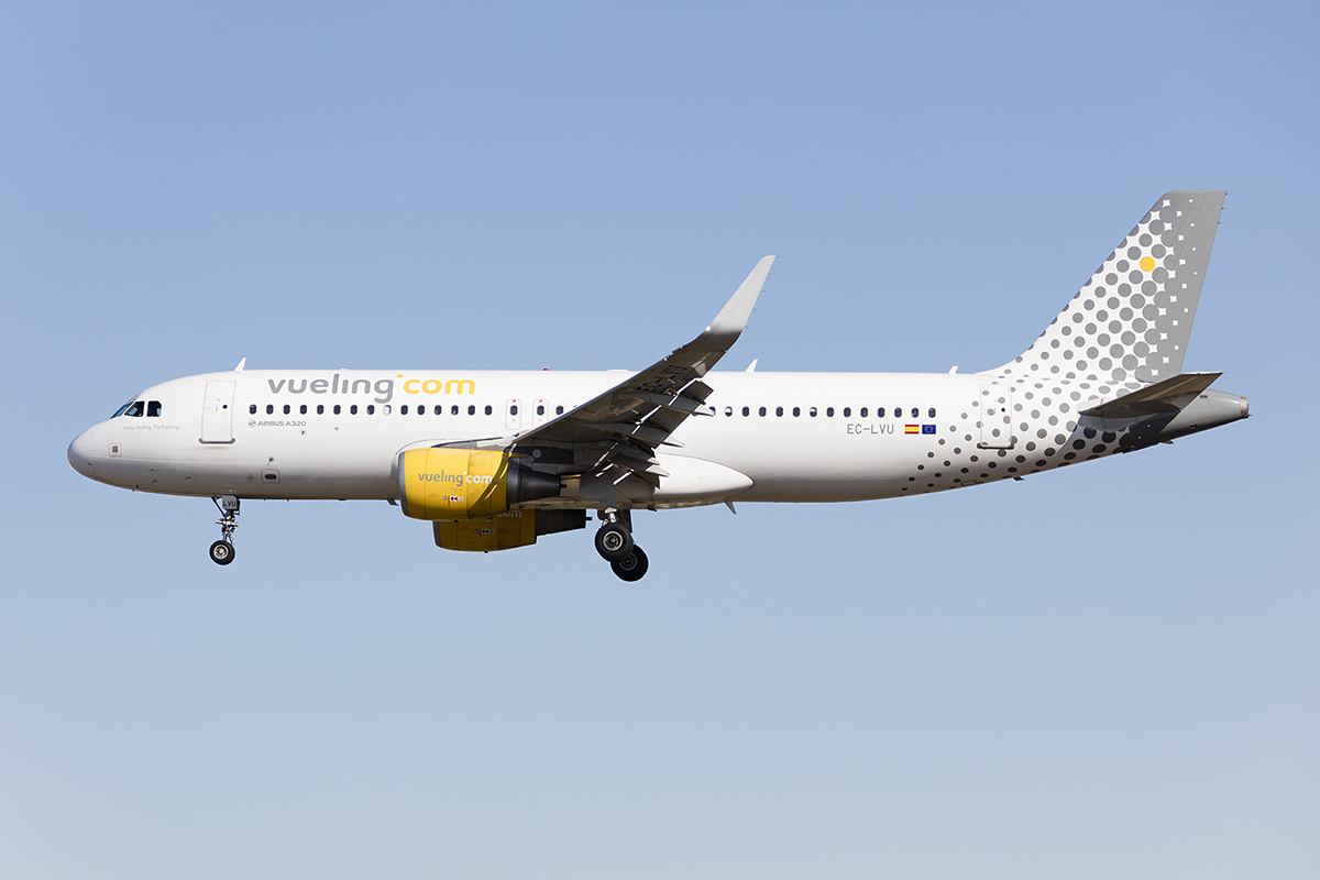 Vueling, EC-LVU, Airbus, A320-214, 10.09.2017, BCN, Barcelona, Spain 


