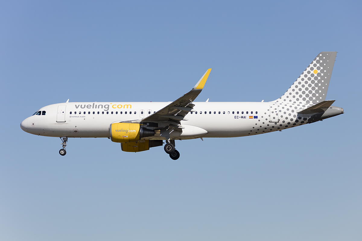 Vueling, EC-MAI, Airbus, A320-214, 13.09.2017, BCN, Barcelona, Spain 


