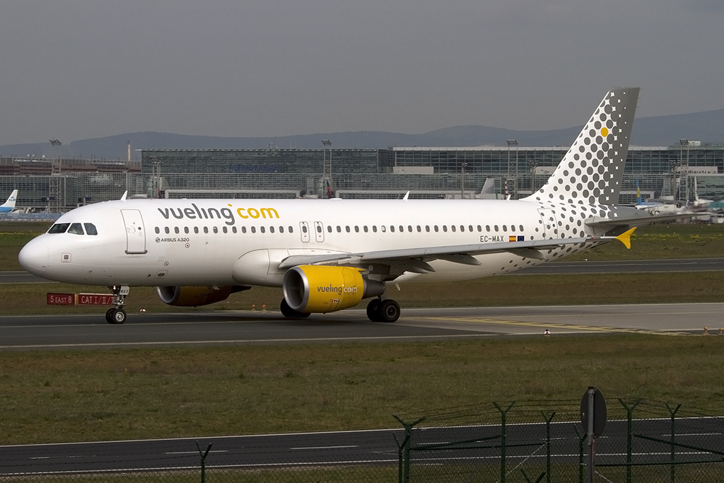 Vueling, EC-MAX, Airbus, A320-214, 02.05.2015, FRA, Frankfurt, Germany




