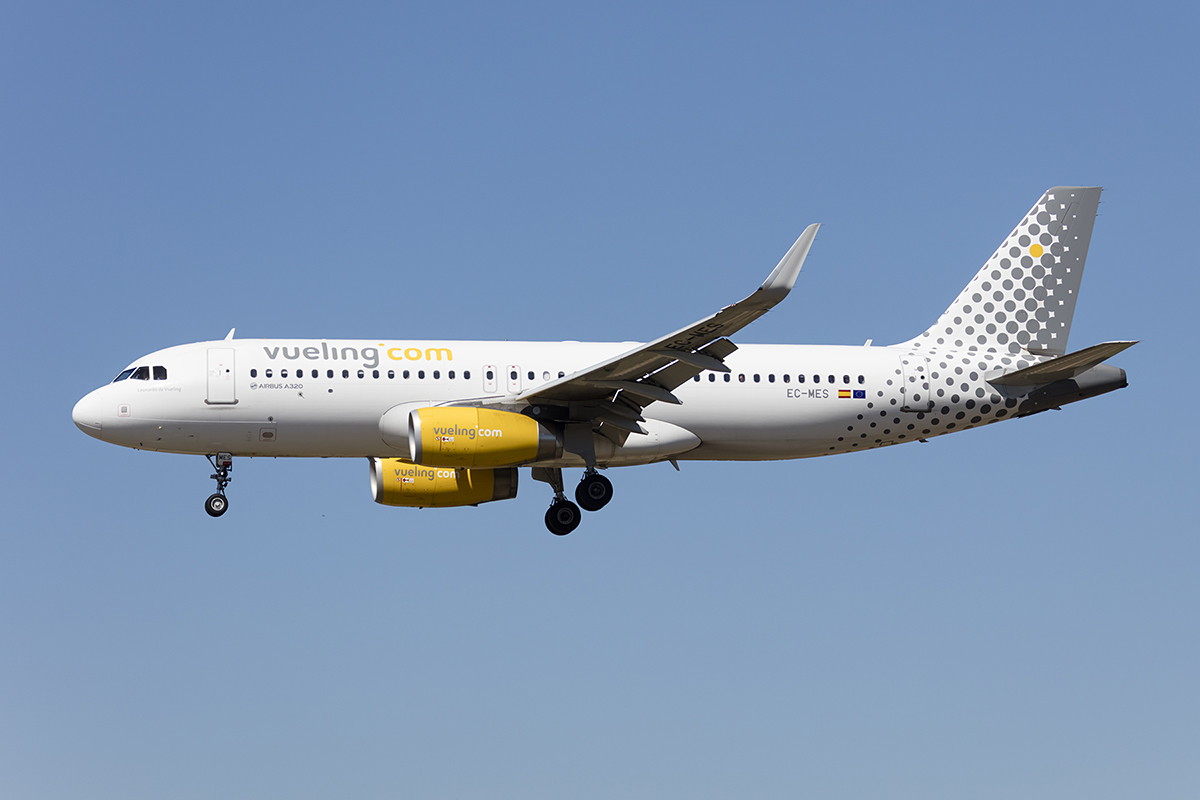 Vueling, EC-MES, Airbus, A320-232, 13.09.2017, BCN, Barcelona, Spain 


