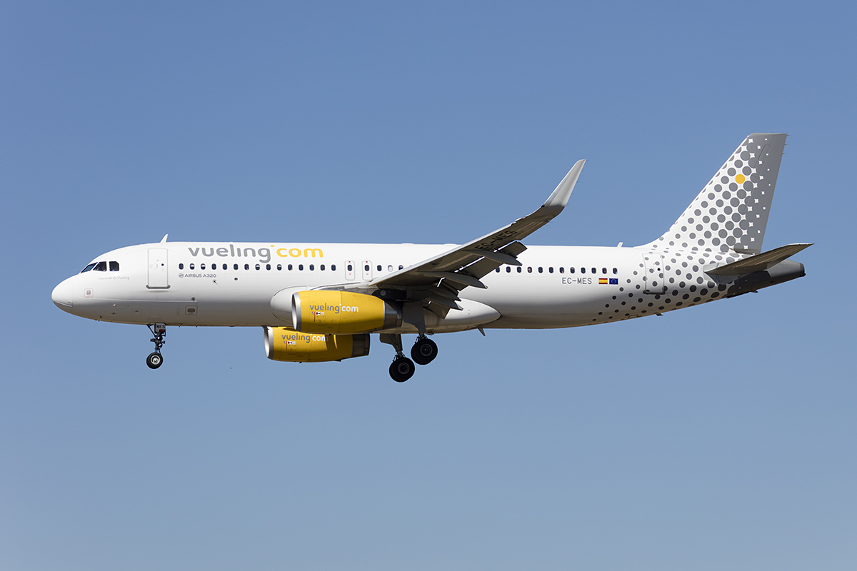 Vueling, EC-MES, Airbus, A320-232, 13.09.2017, BCN, Barcelona, Spain 


