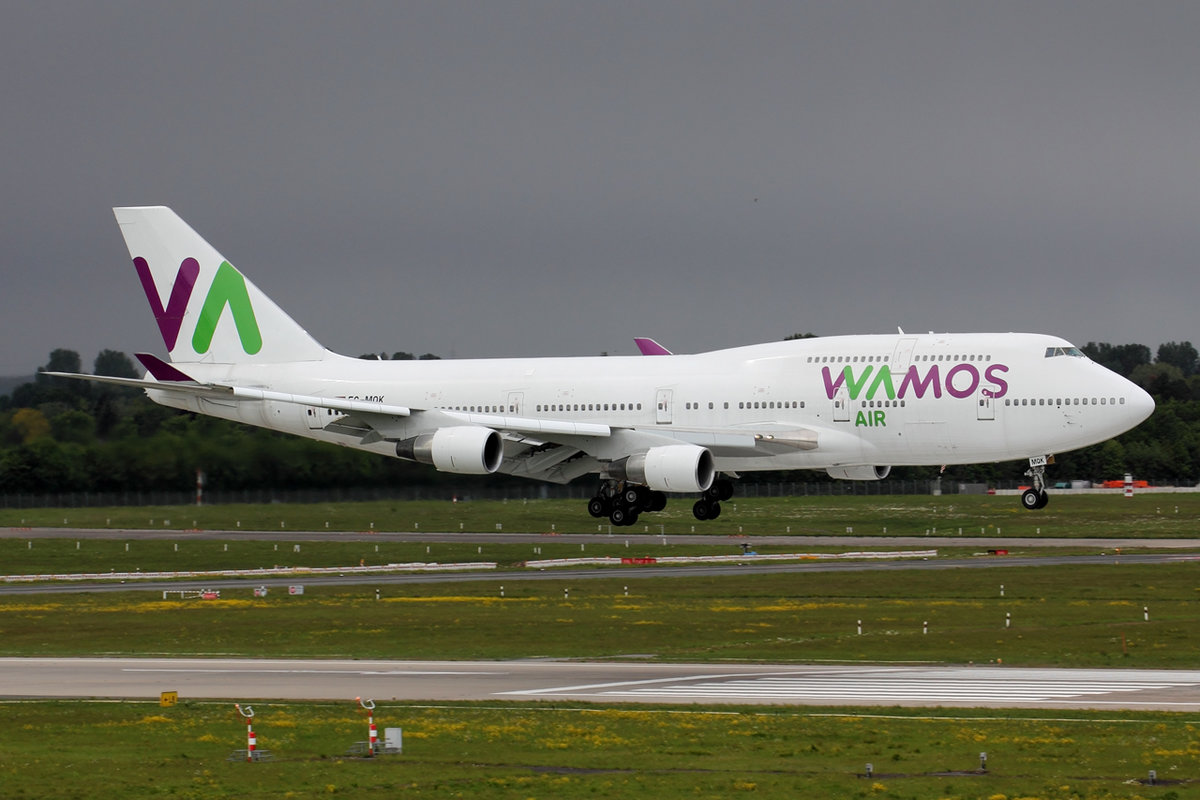 Wamos Air Boeing 747-4H6 EC-MQK bei der Landung in Düsseldorf 4.5.2019