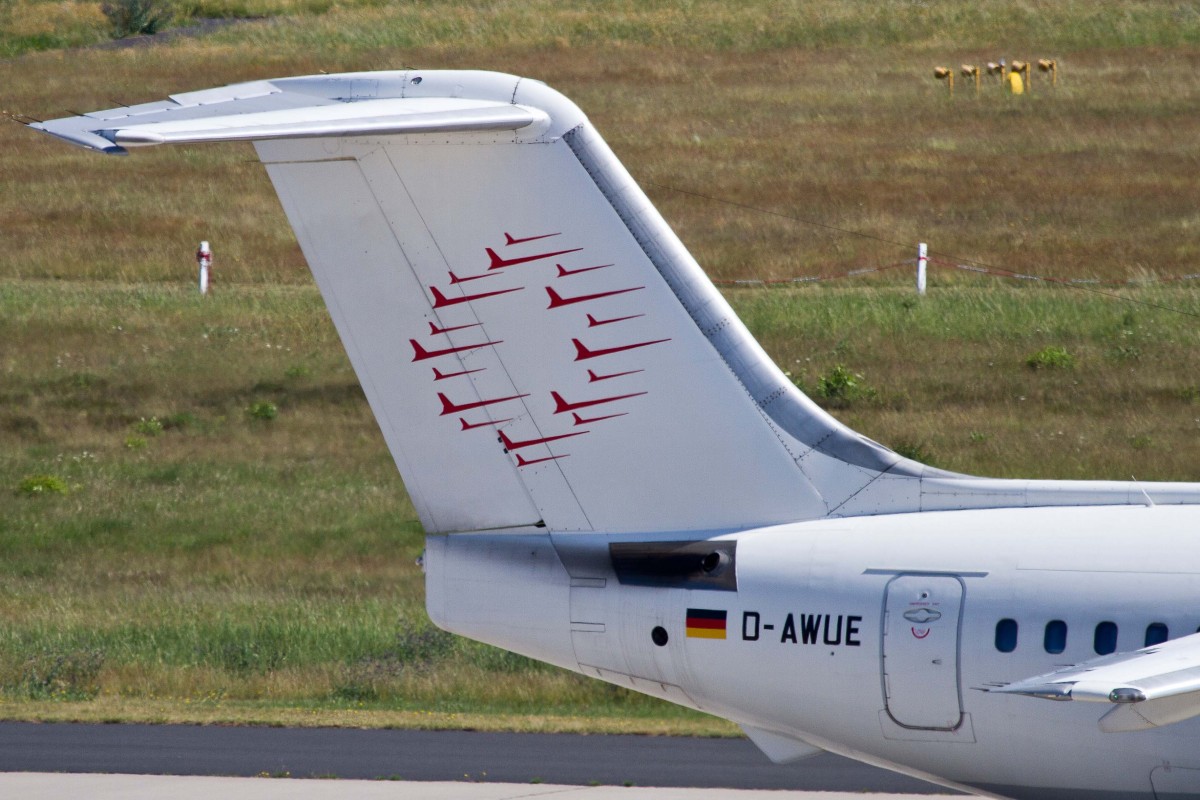 WDL Aviation (W1/WDL), D-AWUE, BAe / Avro, 146-200 / RJ-85 (Seitenleitwerk/Tail), 05.06.2015, CGN-EDDK, Köln-Bonn, Germany