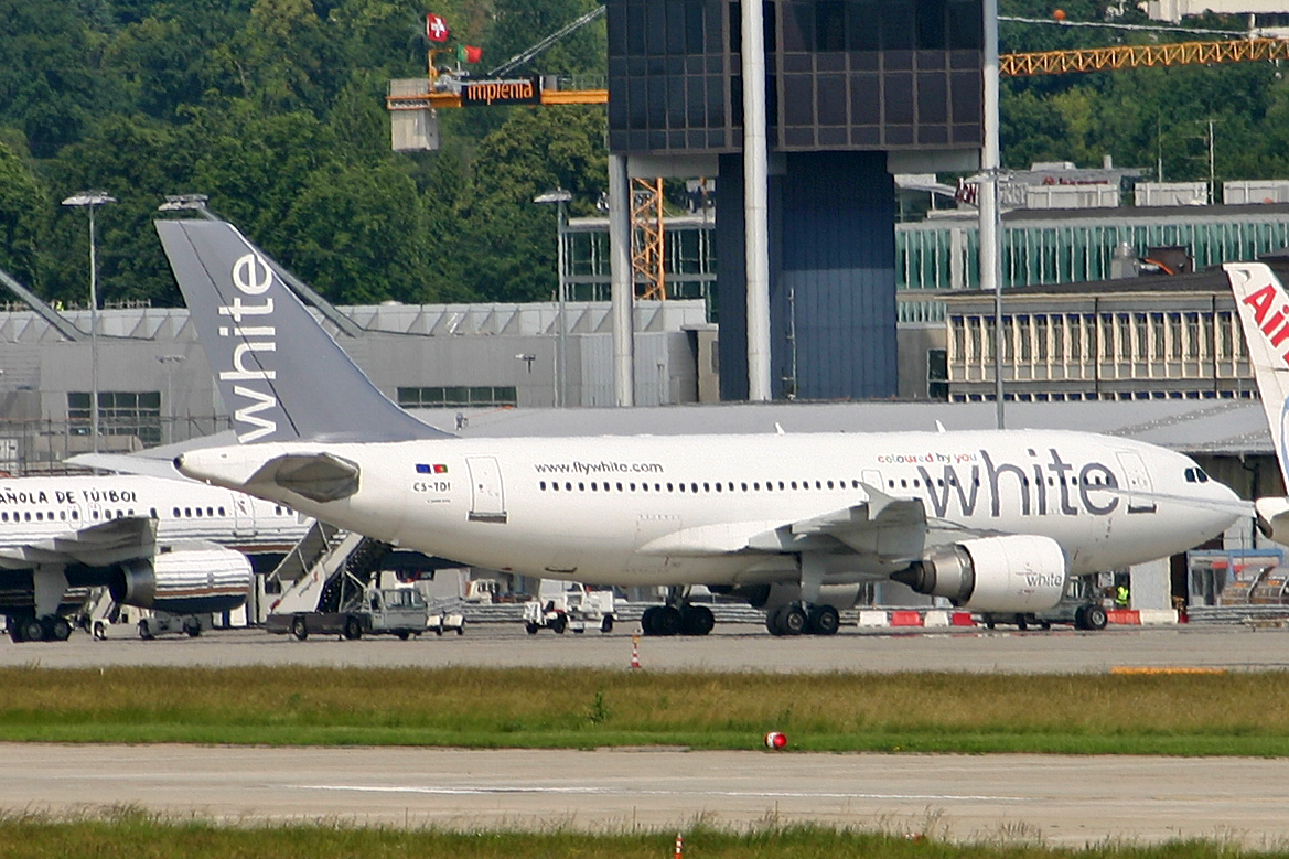 White, CS-TDI, Airbus A310-304, msn: 573, 11.Juni 2008, GVA Genève, Switzerland.