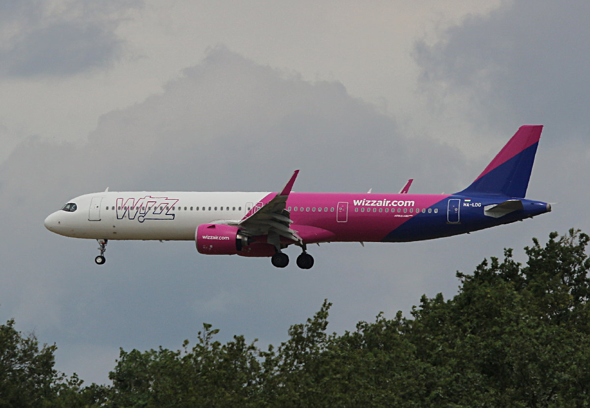 Wizz Air, Airbus A 320-271NX, HA-LDG, BER, 09.06.2026