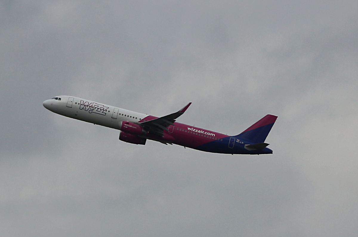 Wizz Air, Airbus A 321-231, HA-LTI, BER, 15.05.2026