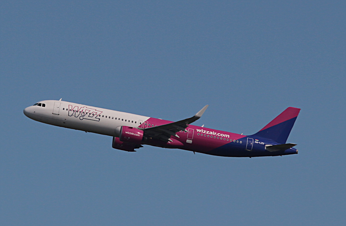 Wizz Air, Airbus A 321-271NX, HA-LZU, BER, 15.05.2026