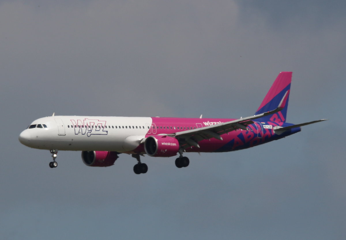 WIZZ Air, Airbus A 321-271NX, HA-LDC, BER, 08.06.2026