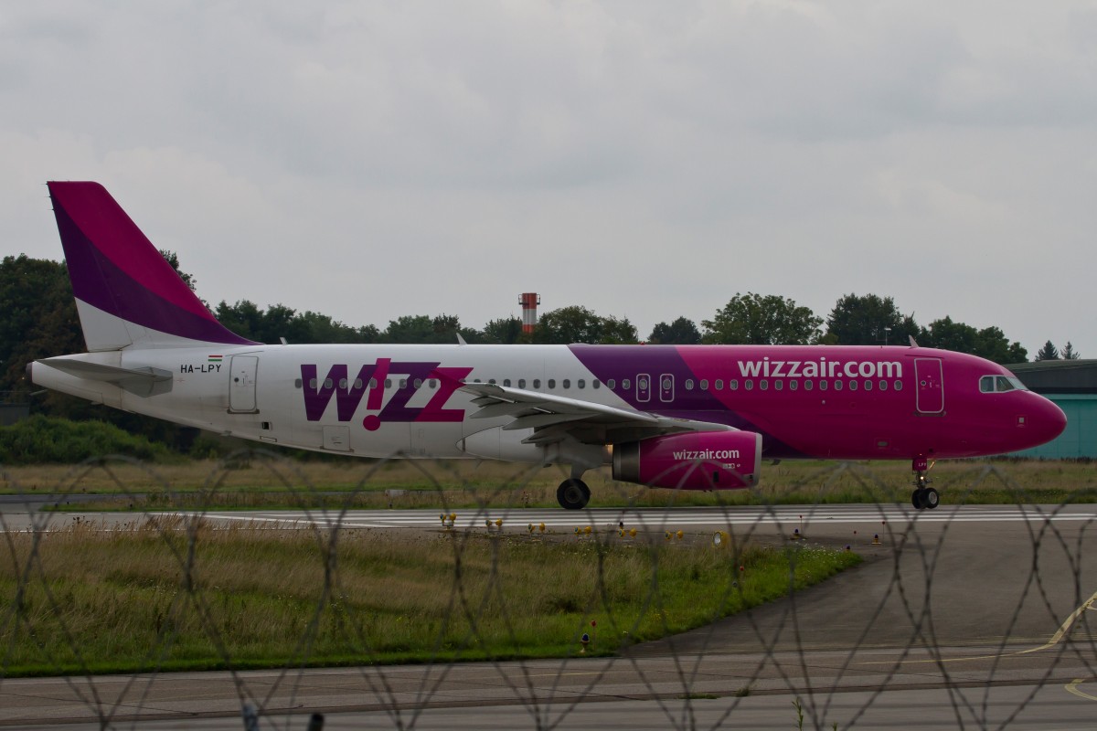Wizz Air, HA-LPY, Airbus, A 320-200, 02.09.2014, FMM-EDJA, Memmingen, Germany 