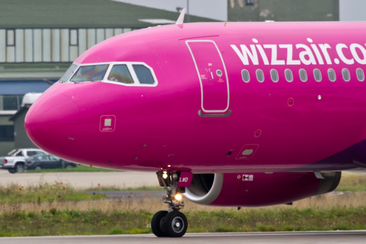 Wizz Air, HA-LWD, Airbus, A 320-200 (Bug/Nose), 04.09.2014, FMM-EDJA, Memmingen, Germany 