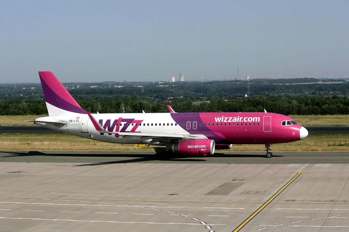 Wizz Air HA-LYC Airbus A32-232 am 30.06.2019 Dortmund Wickede.