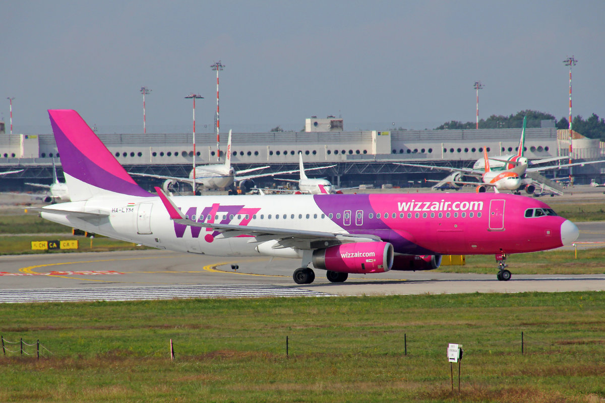 Wizz Air, HA-LYM, Airbus A320-232, msn: 6544, 30.September 2020, MXP Milano-Malpensa, Italy.