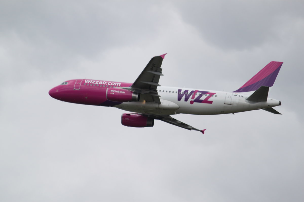 Wizzair, HA-LPK, Airbus A320-232, CGN/EDDK, Köln-Bonn, gestartet nach Kiew-Zhulyani (IEV), 15.05.2016