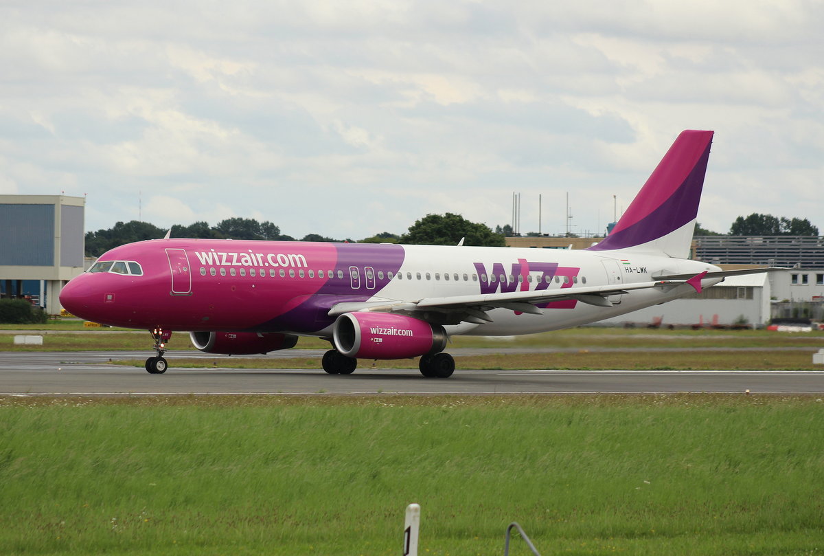 Wizzair Hungary, HA-LWK, (c/n 4716),Airbus A 320-232, 31.07.2016,HAM-EDDH, Hamburg, Germany 