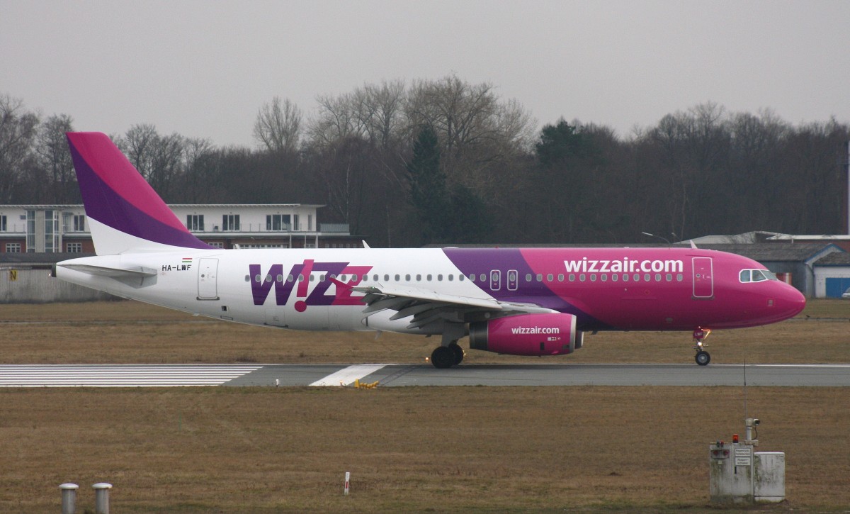 Wizzair Hungary,HA-LWF,(c/n3562),Airbus A320-233,26.02.2014,LBC-EDHL,Lübeck,Germany