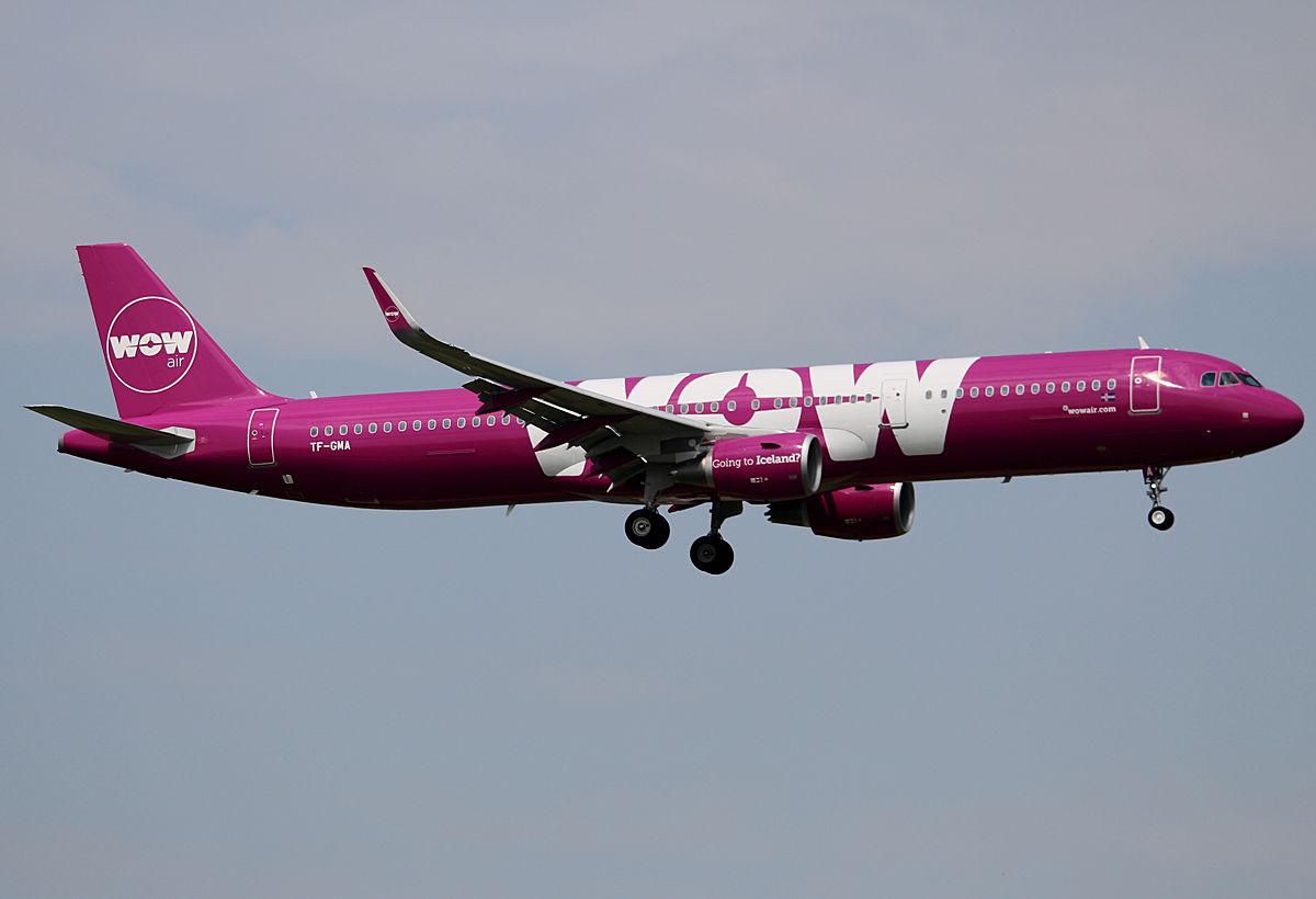 WOW Air , Airbus A 321-211 TF-GMA, SXF, 31.05.2016